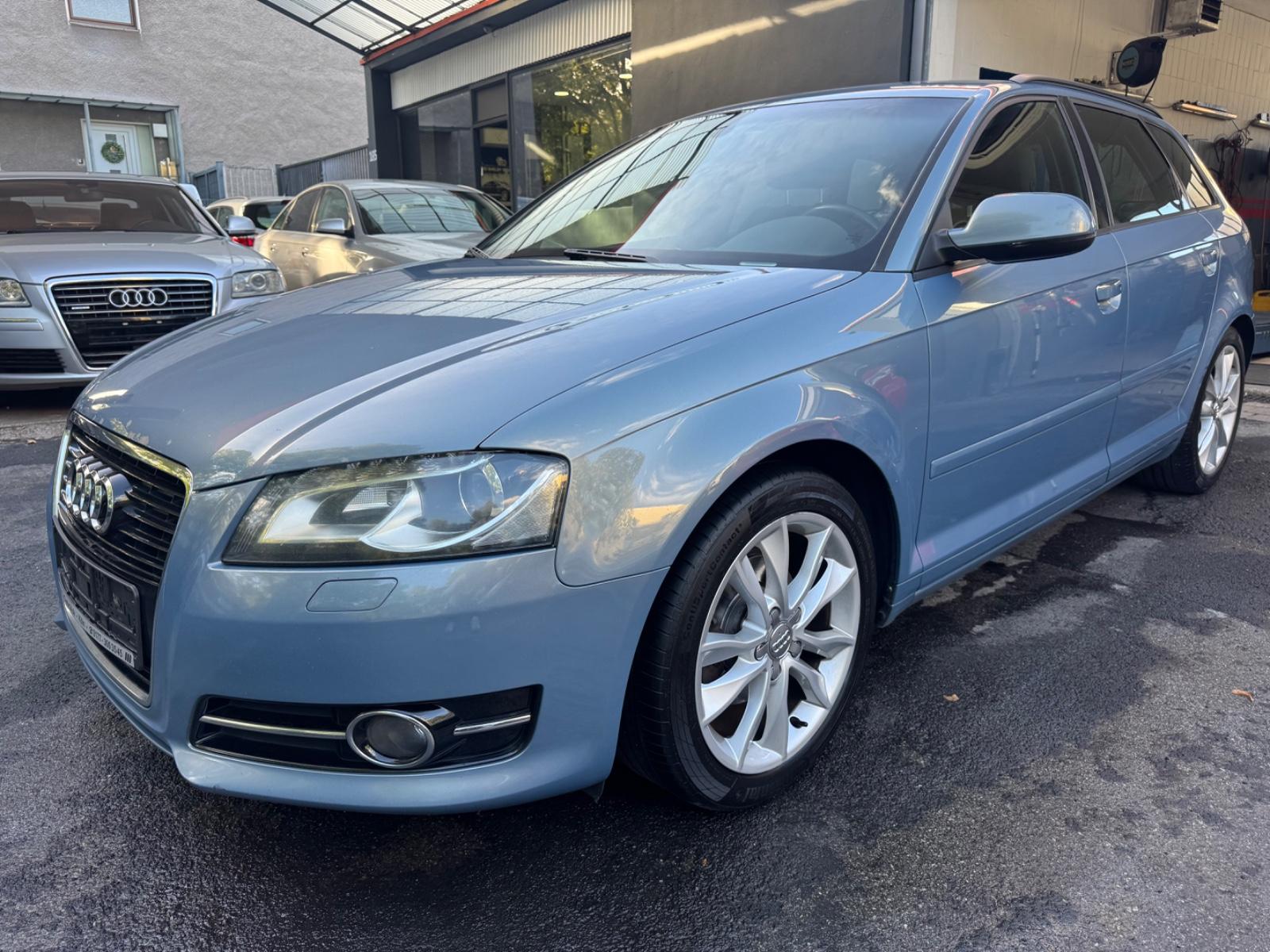 Audi A3 Sportback 1.6 TDI Ambition*AUTOMATIK*1 HAND*