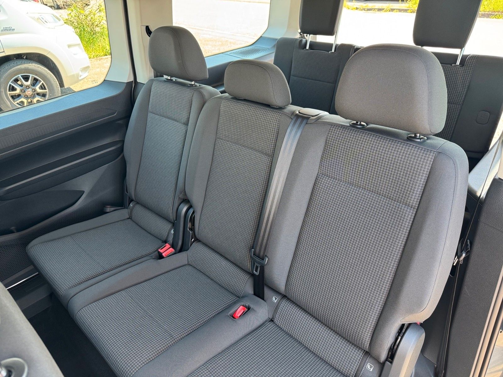 Fahrzeugabbildung Volkswagen Caddy Maxi 1.5 TSI