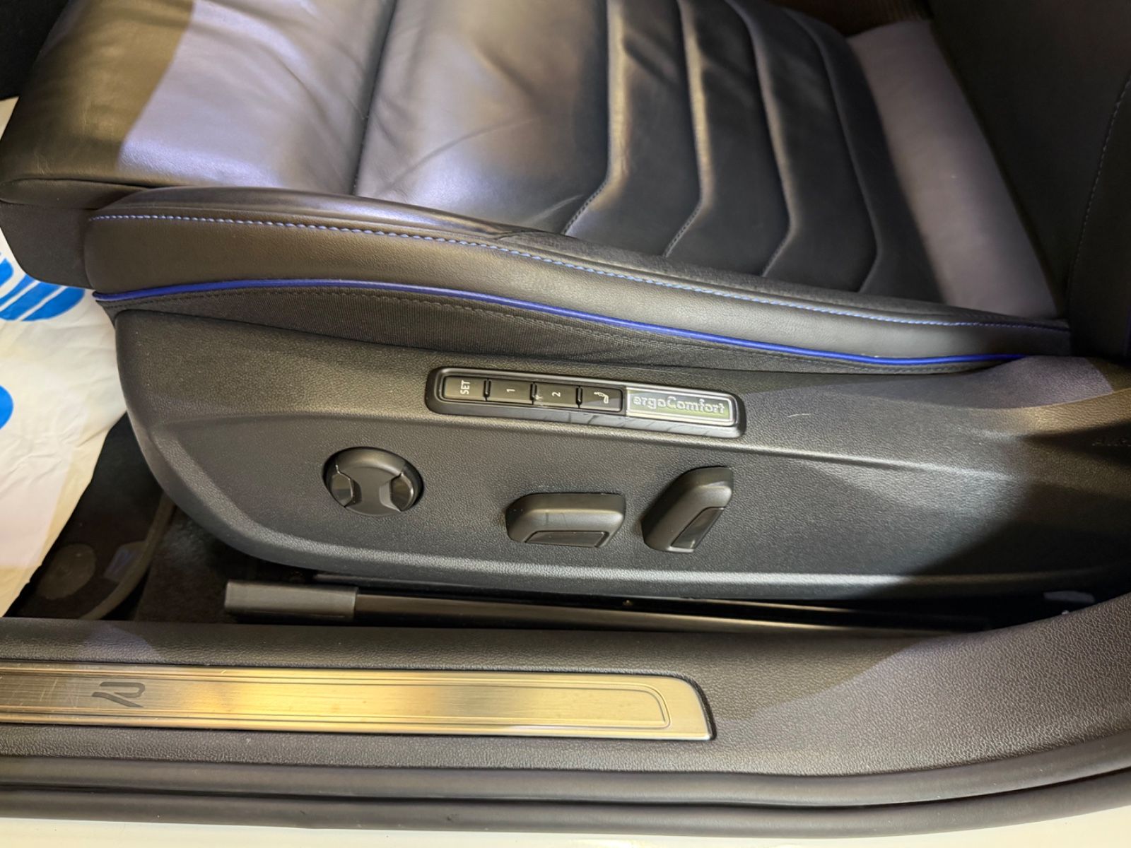 Volkswagen Arteon SB R 4Motion/PANO/AHK/IQ-Light/HUD/R-KAM foto 15