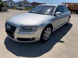 Audi A8 4.2 tiptronic quattro - Audi A8 aus 2005: 4.2
