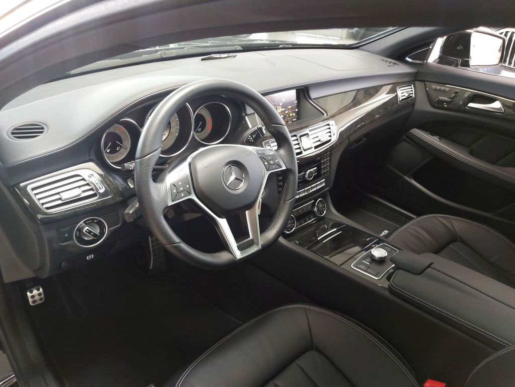 Mercedes-Benz CLS 500 Coupe AMG MEMORY TOTW LEDER AIRM DISTR