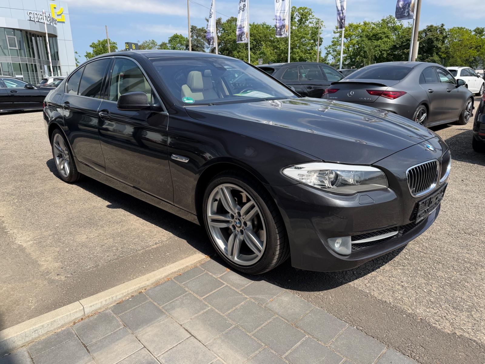 BMW 525 d Lim. Navi*Leder*HeadUp*19"M-Sport*