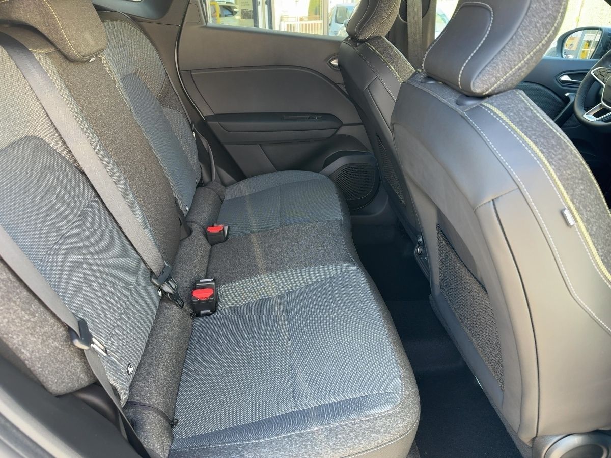Fahrzeugabbildung Renault Symbioz Techno E-Tech Full Hybrid 145