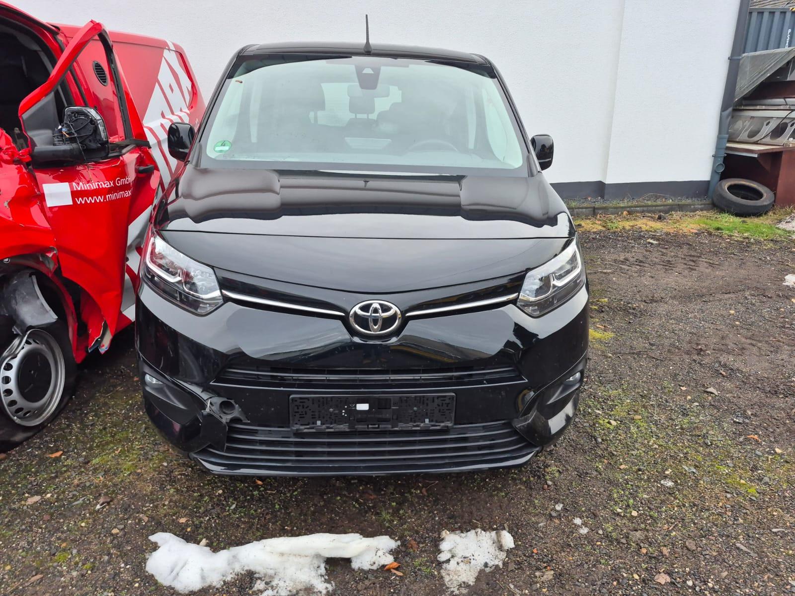 Toyota Proace City Verso L2 Shuttle