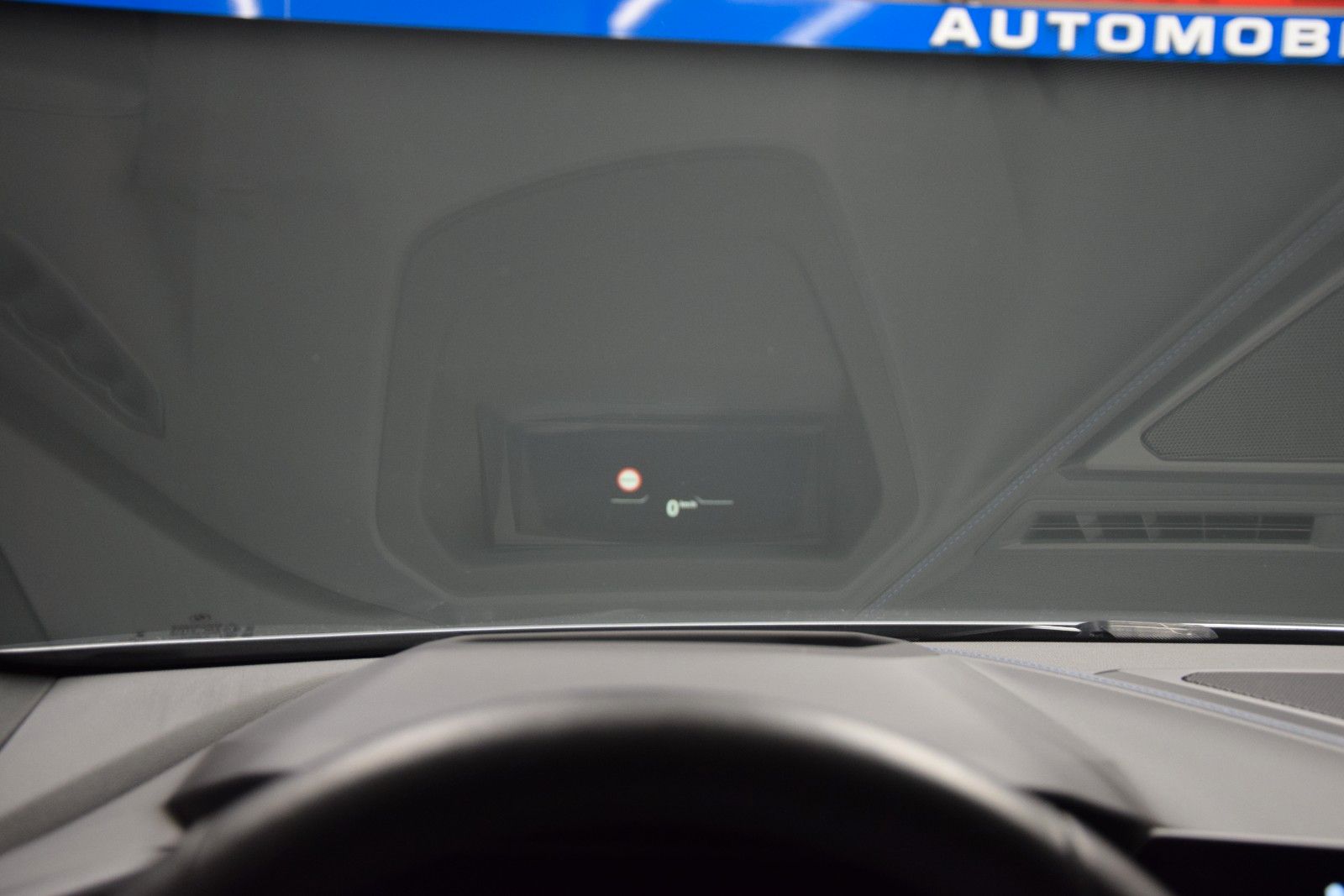 Fahrzeugabbildung BMW 218 i M Sport Gran Coupé HuD Pano Schale ACC