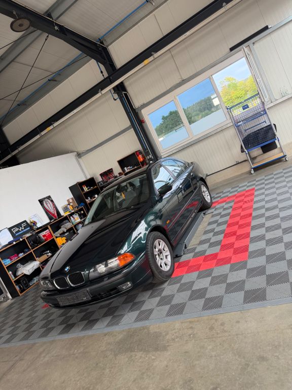 Image of BMW 523