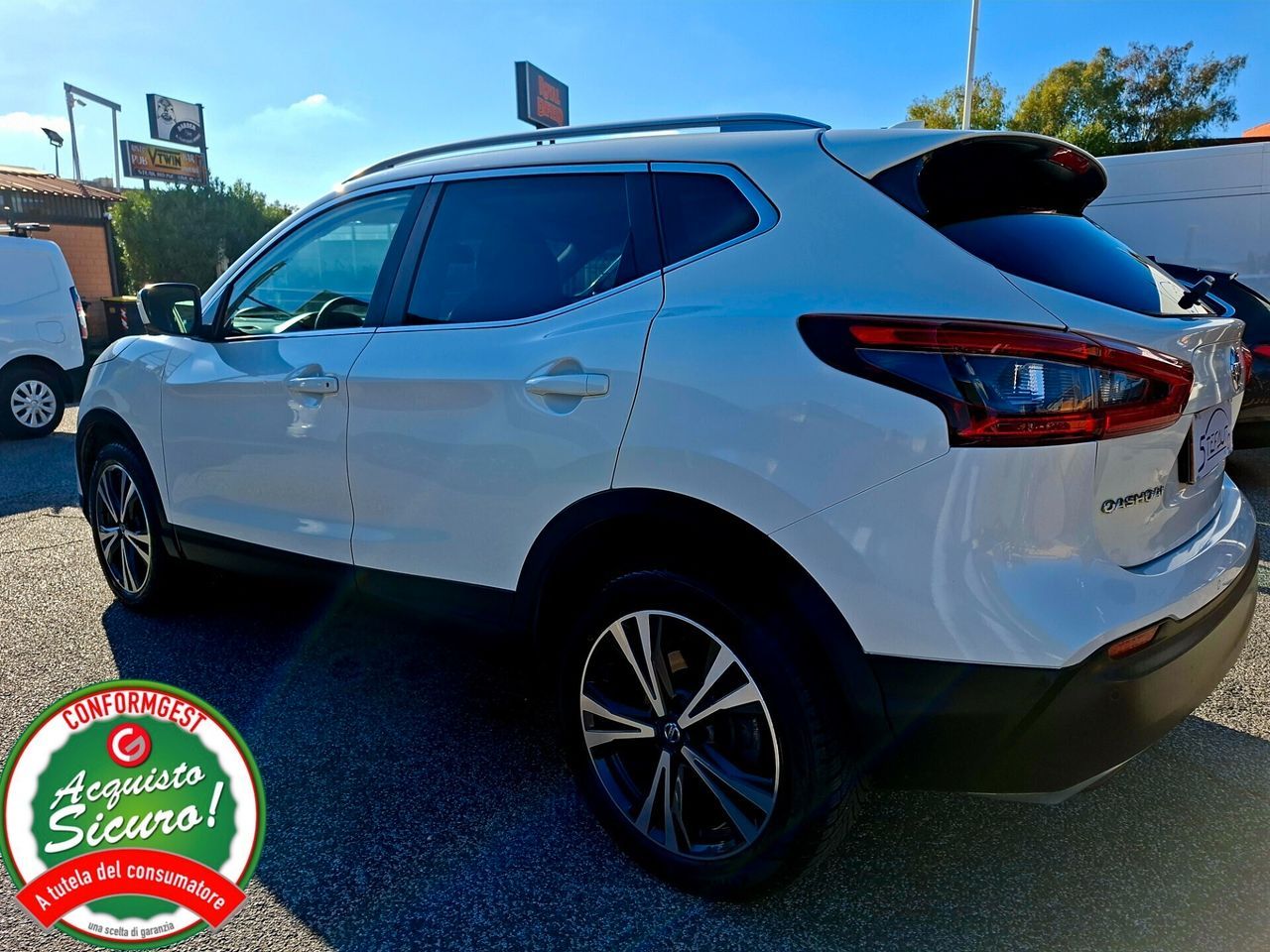 Nissan Qashqai 1.3 DIG-T DCT N-Connecta*AUTO*NAV imagem 3