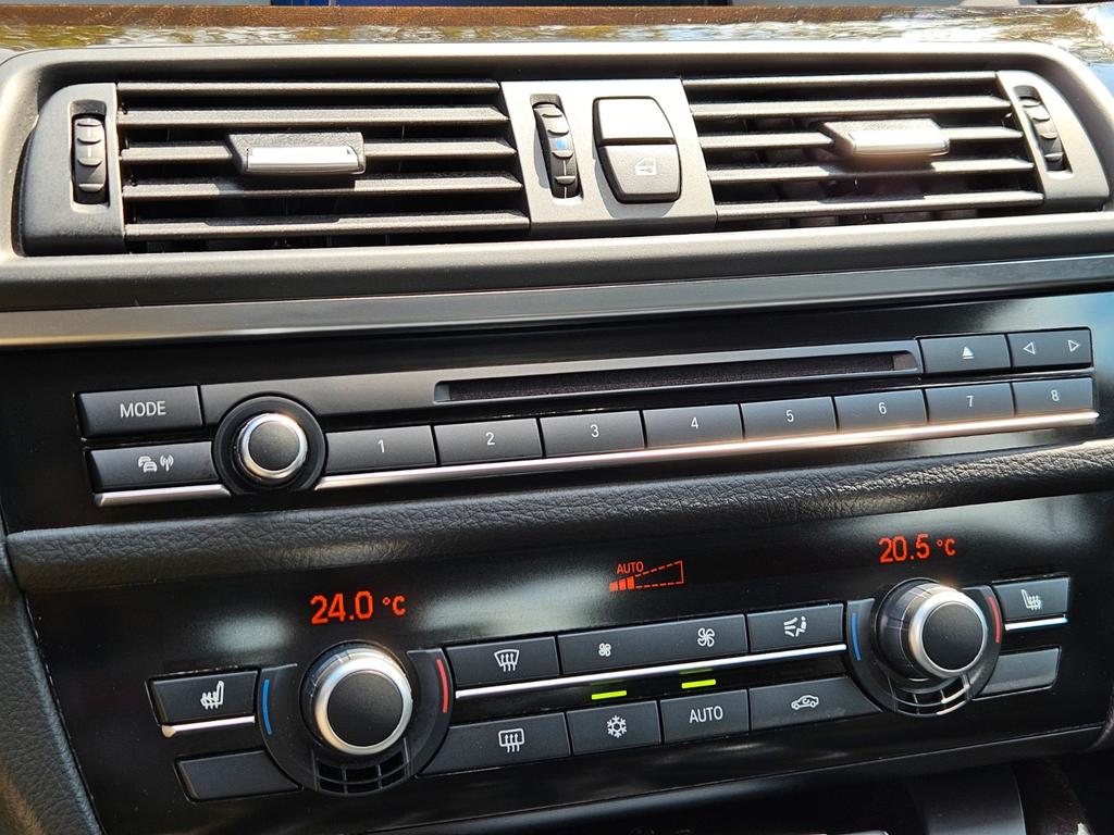 BMW 523