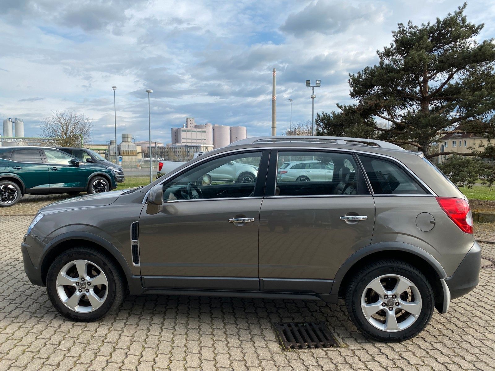 Fahrzeugabbildung Opel Antara Cosmo 4x4