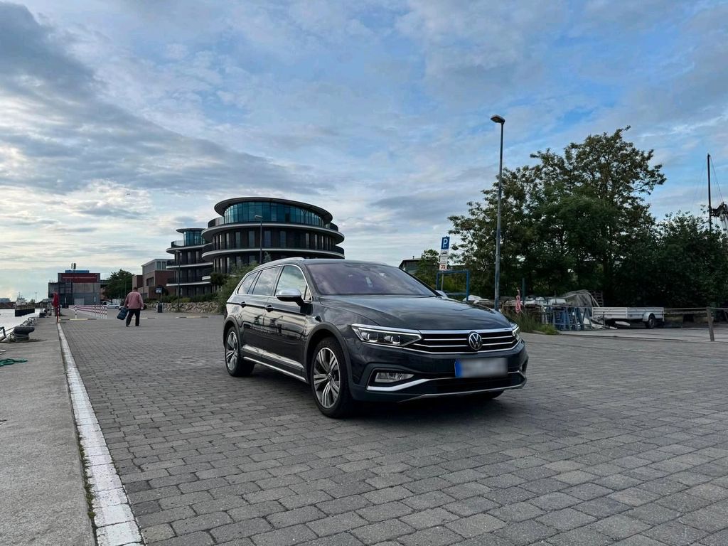 Image of Volkswagen Passat Alltrack