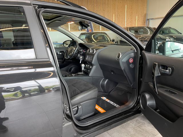 Nissan Qashqai 360 4X4 *PANORAMA*NAVI*TEILLEDER*