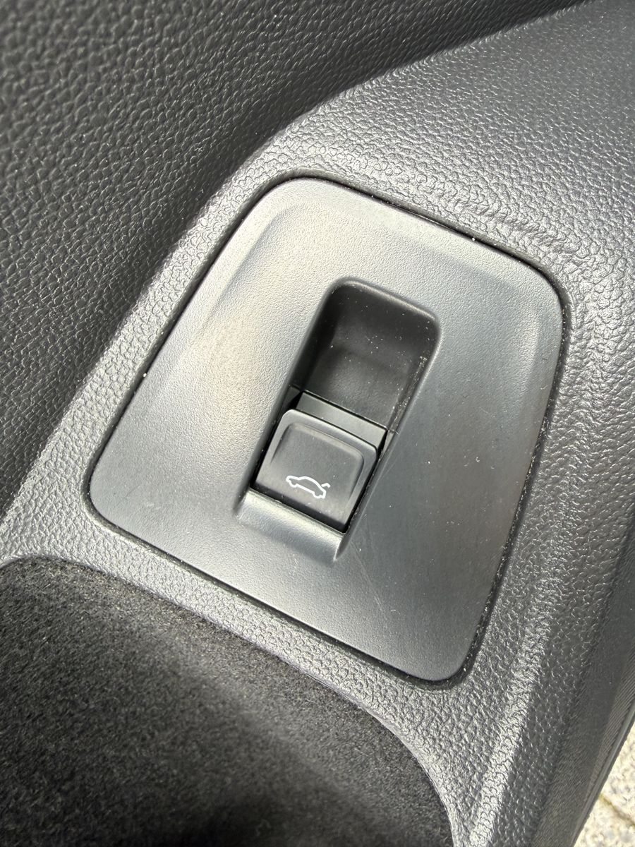 Fahrzeugabbildung Volkswagen Tiguan Allspace 4M R-Line NAV+IQ-LIGHT+AHK+20ZO