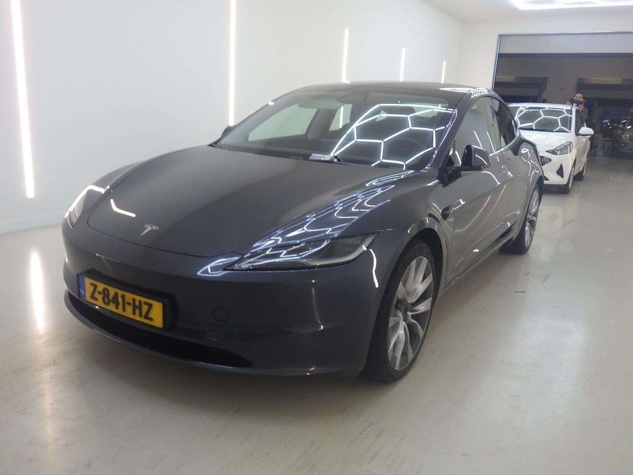 Tesla Model 3 Long-Range Dual motor AWD Highland 92.5%