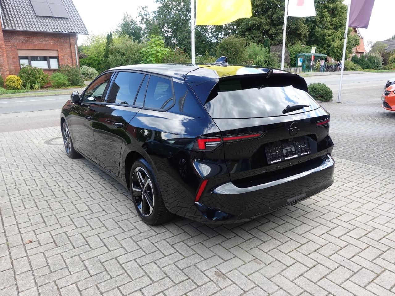 Fahrzeugabbildung Opel Astra L Sports Tourer 1,2 GS Line