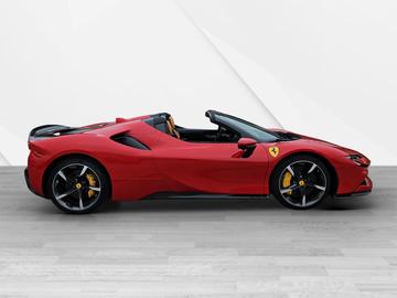 2022 Ferrari SF90 照片 2