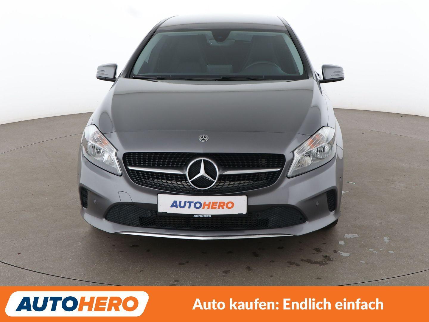 Mercedes-Benz A 180 BlueEfficiency Style Aut.*NAVI*TEMPO*PDC*