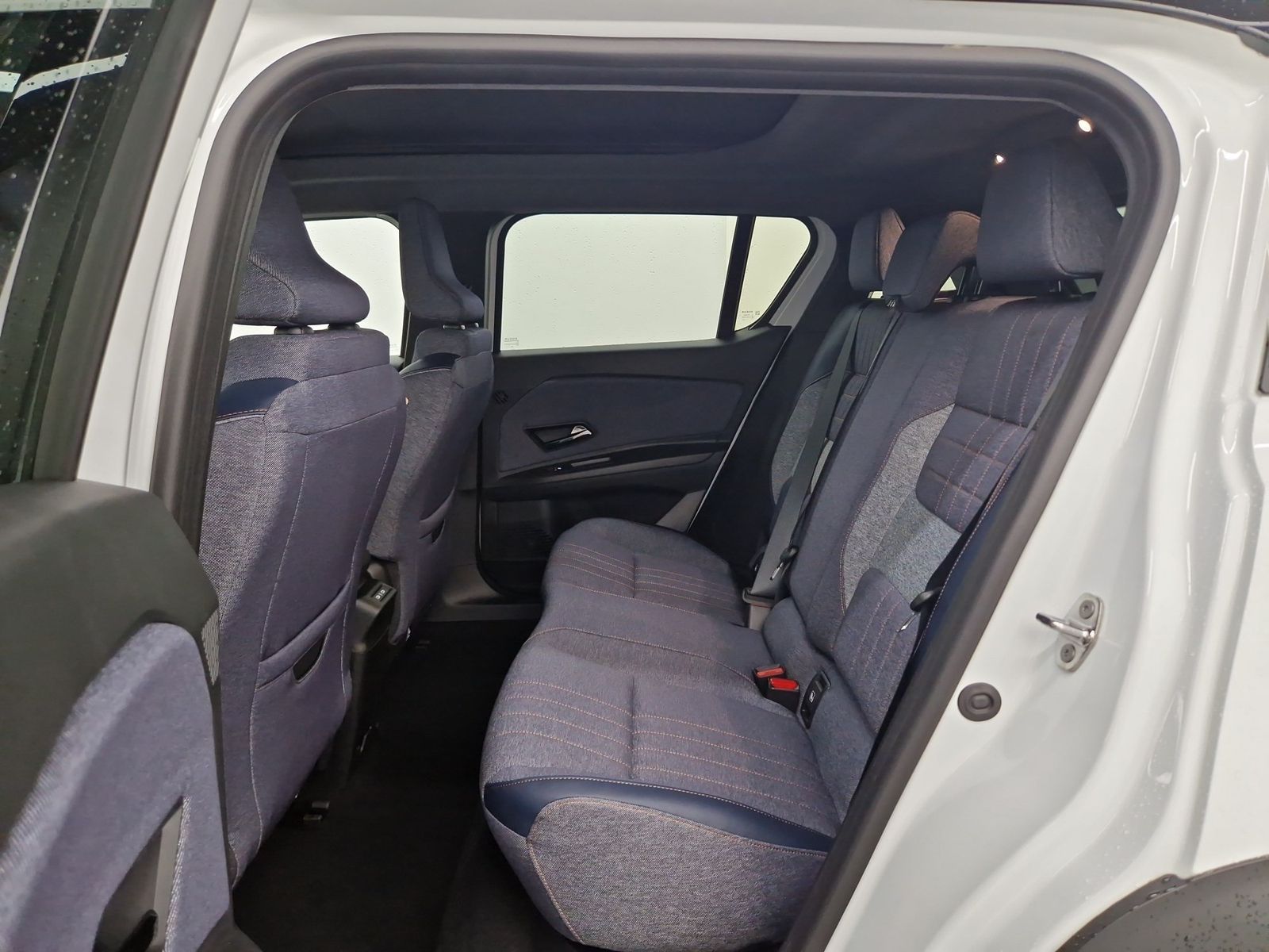 RENAULT R 4 E-Tech Techno plein sud 150 Comfort Range – Bild 9