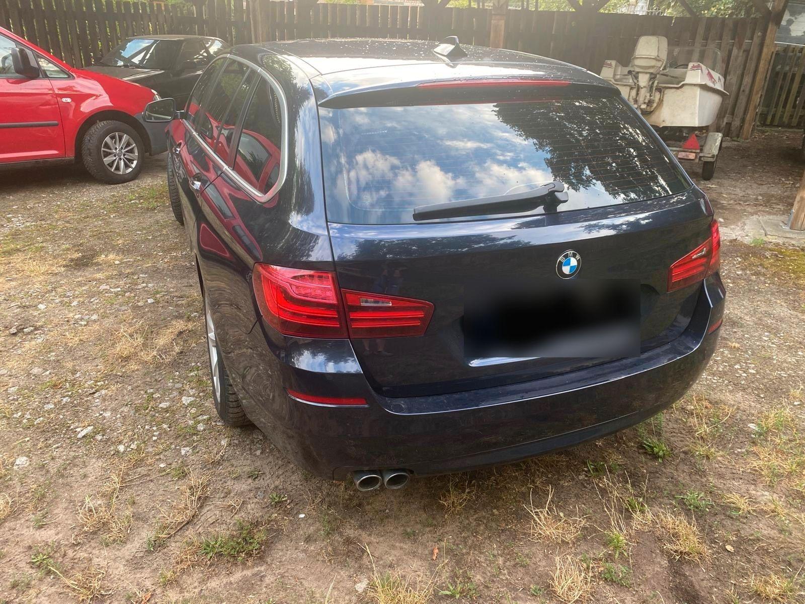 BMW 525 2014 — interior