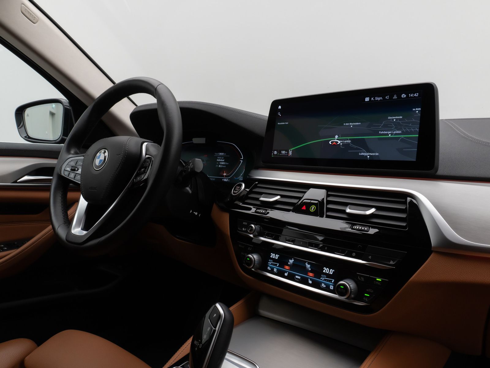 Fahrzeugabbildung BMW 530d xD Luxury Line 360° Laser HUD HiFi Komfort