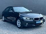 BMW 318d xDrive LED Bi-Xenon Navi SHZ Tempomat - BMW 318: D