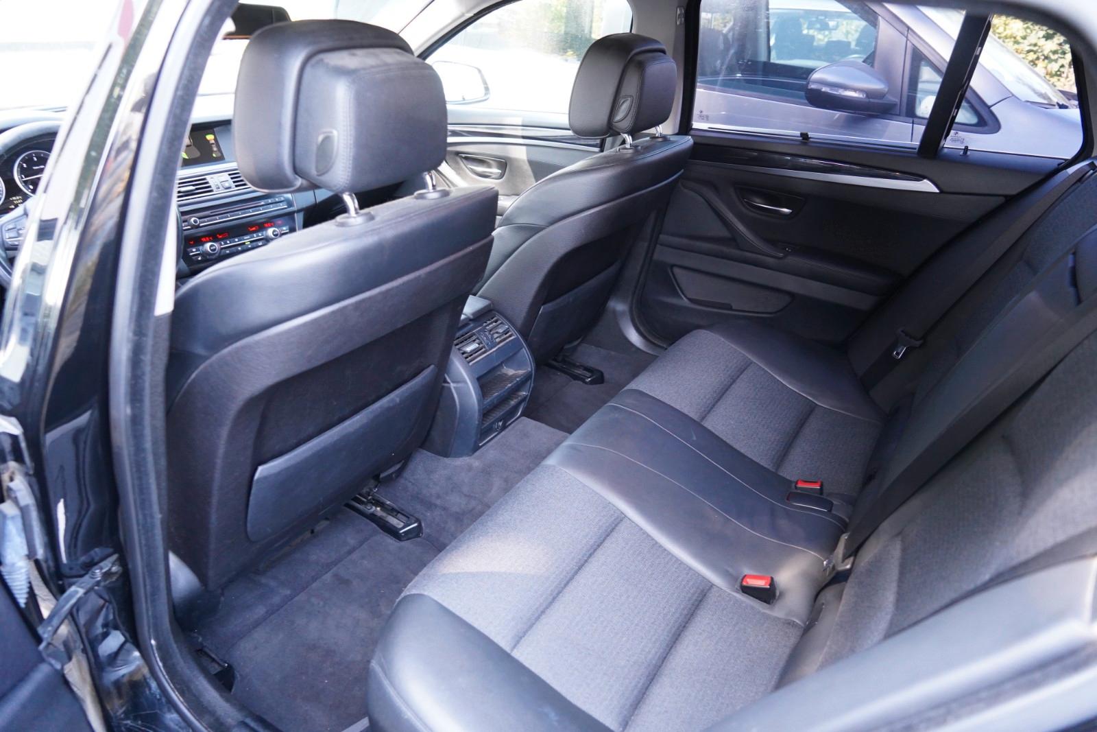 BMW 520d F11 Touring Bi-Xenon*Navi*Temp*AHK*