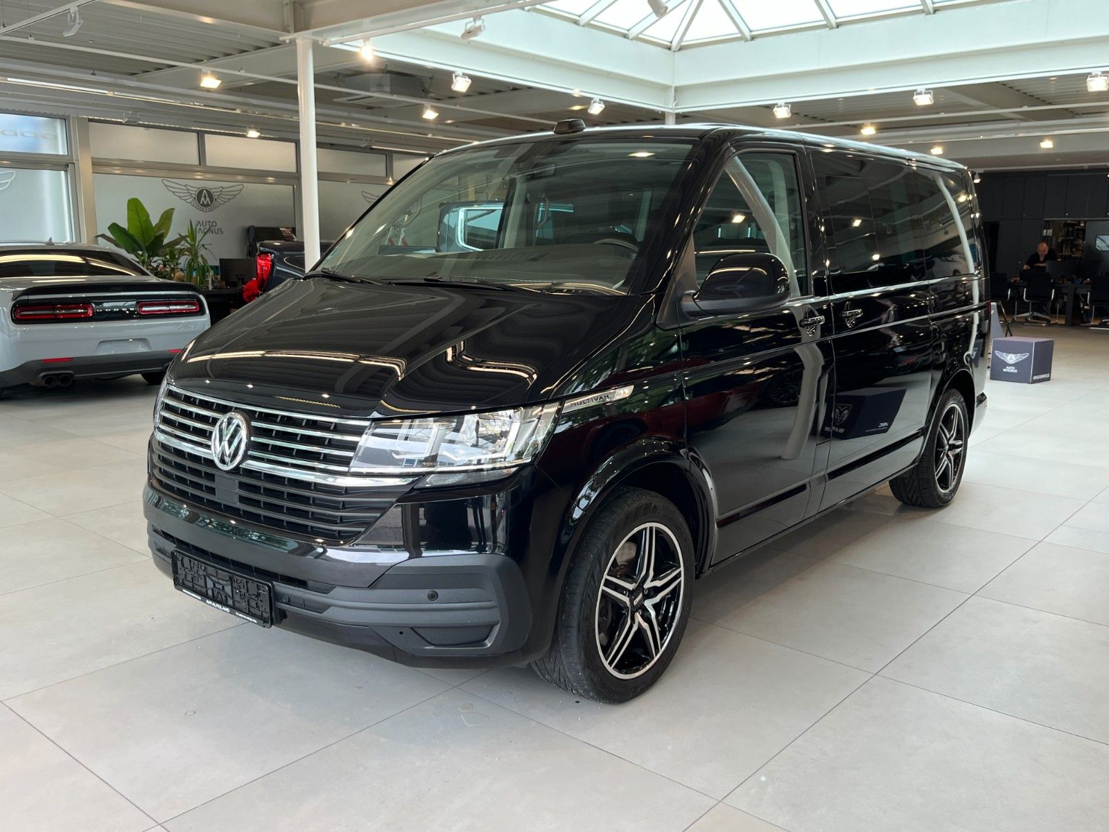 Fahrzeugabbildung Volkswagen T6.1 Multivan Comf. DSG Standhzg, Alcantara ACC