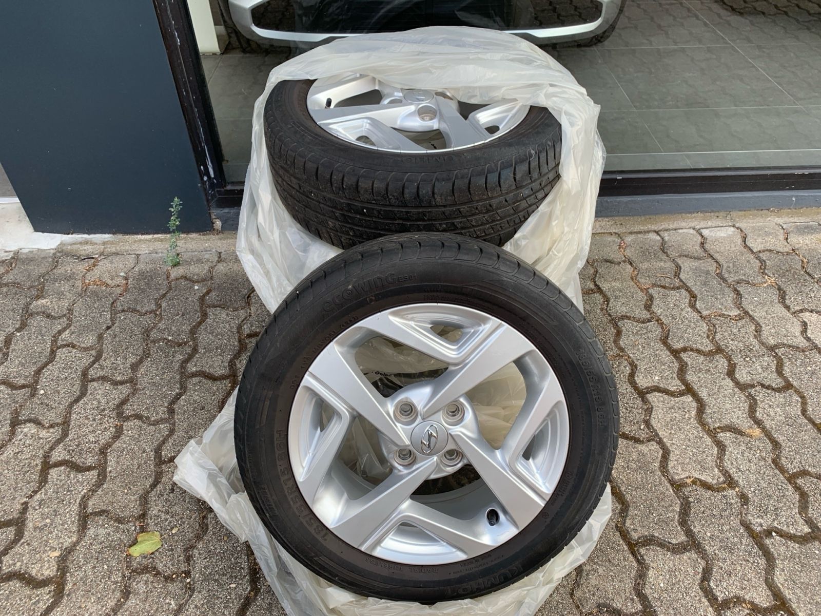 Fahrzeugabbildung Hyundai i10 1.0 Trend Navi Kamera 1 Hand