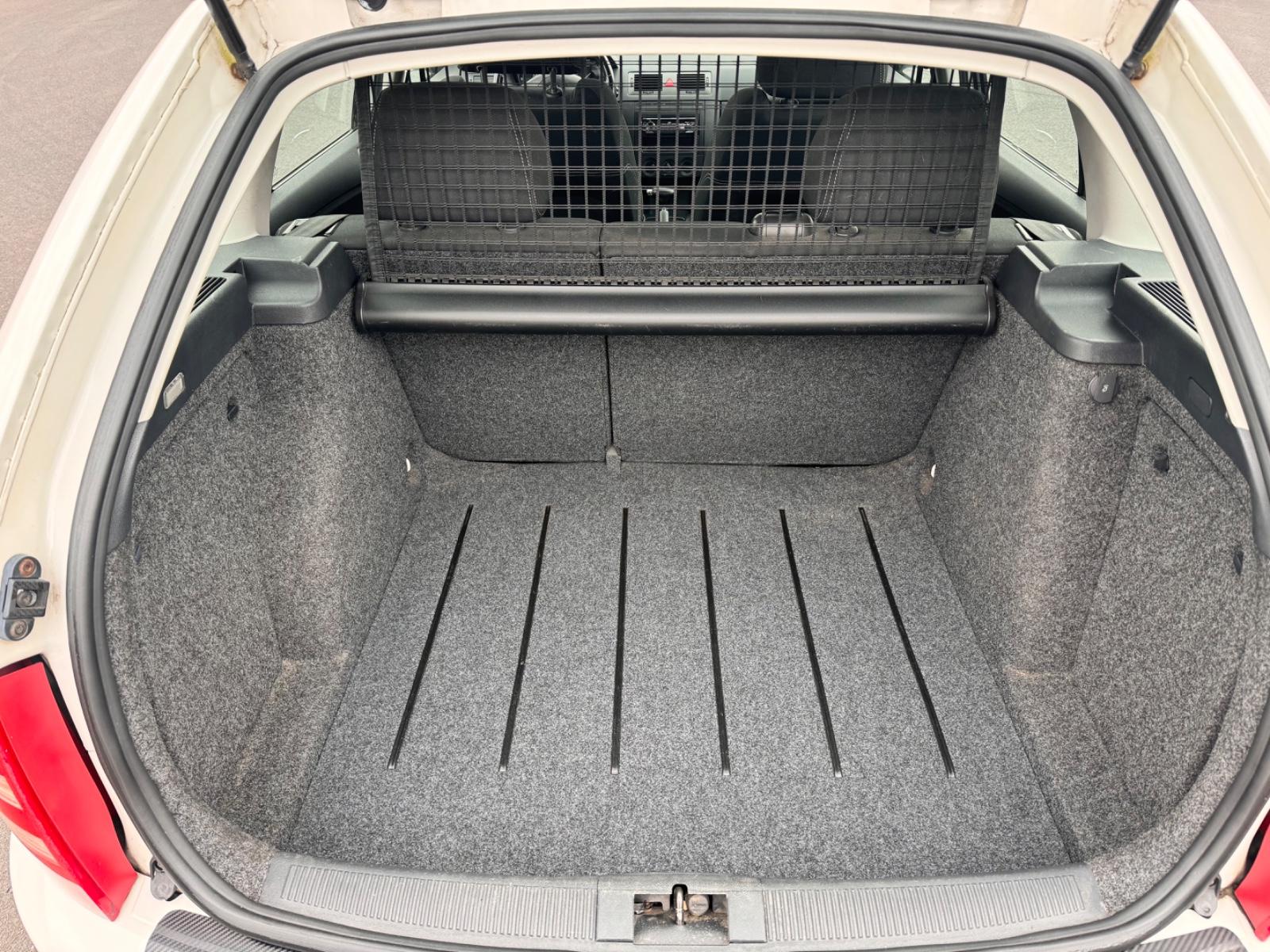 Skoda Fabia 2005 — photo 11