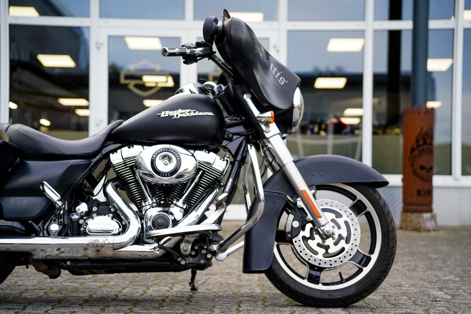 Fahrzeugabbildung Harley-Davidson FLHX Street Glide Ape-Lenker Stretch - KESSTECH