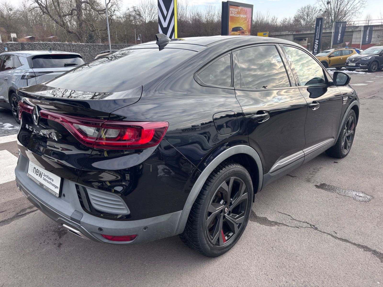 Fahrzeugabbildung Renault Arkana R.S. Line AUTOMATIK