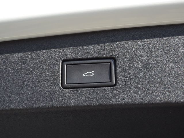 Tayron 1.5 TSI eHybrid R-Line BLACK-STYLE/20-ZOL