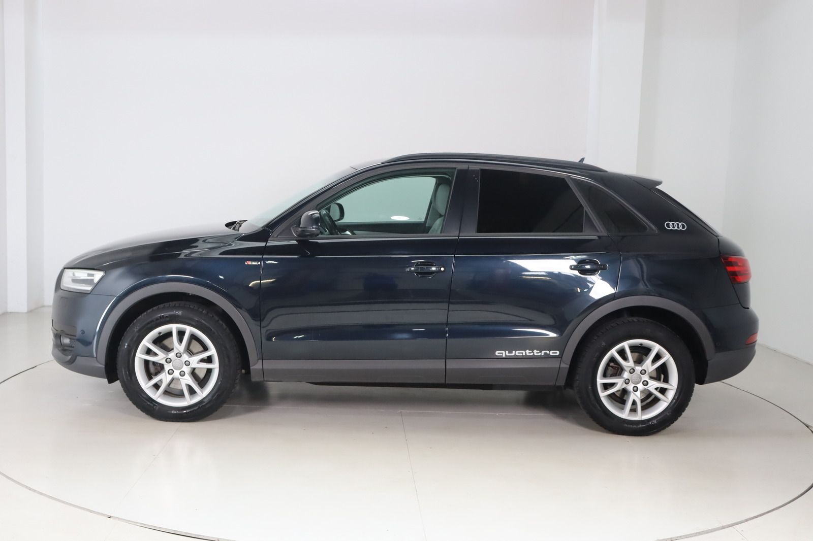 Fahrzeugabbildung Audi Q3 2.0 TFSI S tronic quattro * Standhzg. *