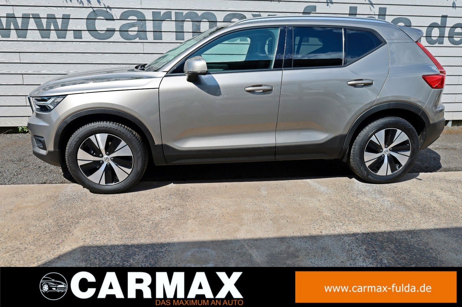 Fahrzeugabbildung Volvo XC40 Momentum Pro Navi,LED,Kamera,SH,Apple Car