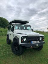 Land Rover Defender 90 TD4 Station Wagon - Land Rover Defender aus 2012