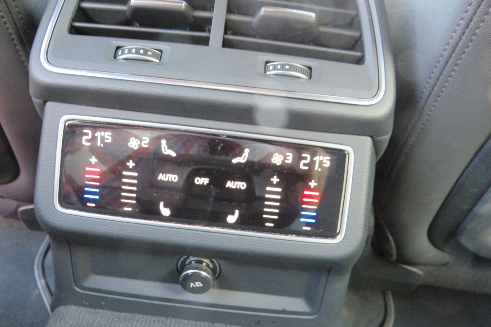 Fahrzeugabbildung Audi S6 Avant 3.0 TDI quattro