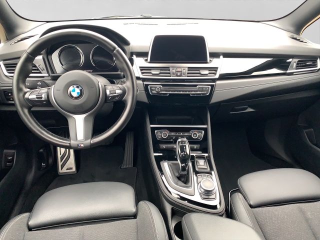 Fahrzeugabbildung BMW 218i Gran Tourer M Sport+LED+Navi+Kamera+DAB