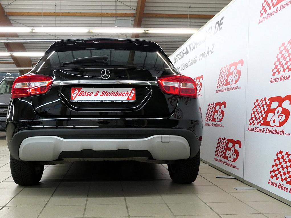 Mercedes-Benz GLA 180
