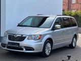 Lancia Voyager 2.8 Multijet 16V Gold*TÜV neu*1.Hand*PDC - Lancia Voyager