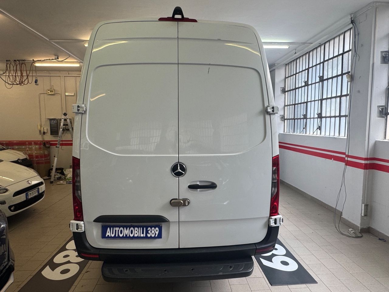 Mercedes-Benz Mercedes-benz Sprinter F37/33 311 CDI RWD TA Fur imagem 3