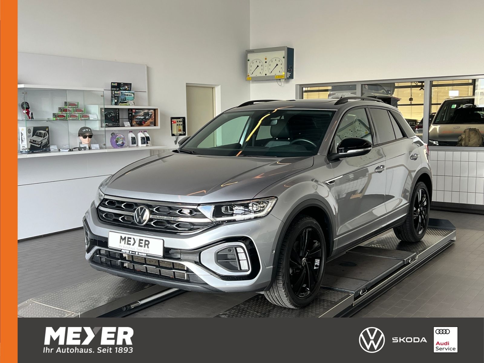 Fahrzeugabbildung Volkswagen T-Roc 1.0 TSI R-Line *AHK, LED-Plus, ACC, Panora