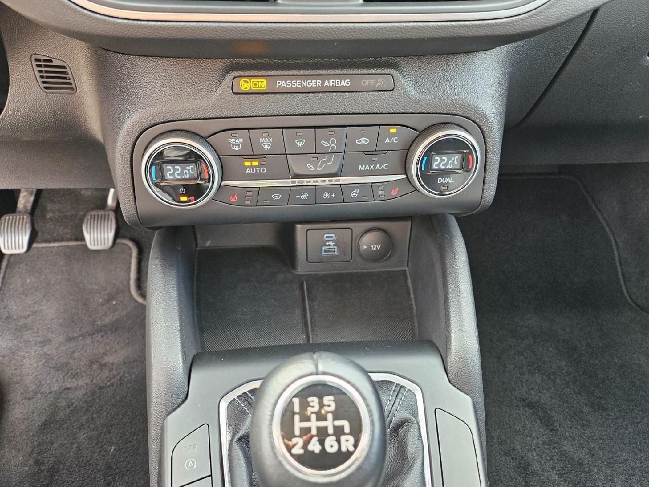 Fahrzeugabbildung Ford Focus Turnier Active