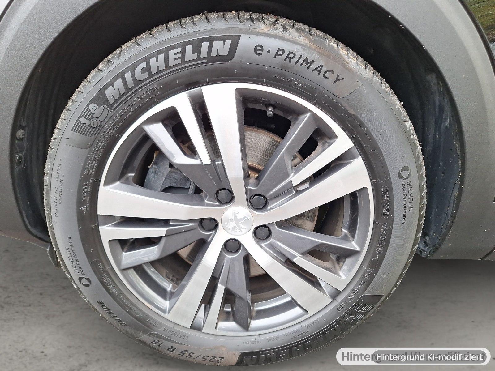 Peugeot 3008 Allure Pack Hybrid225 360°,Navi,Tot-Winkel