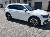 Volkswagen Tiguan 2.0 TSI 162kW DSG 4MOTION  R-Line...