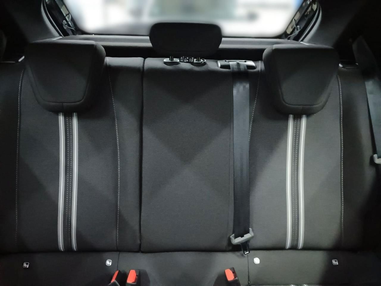 Fahrzeugabbildung Opel Corsa F GS/Automatik/Navi/Allwetter!