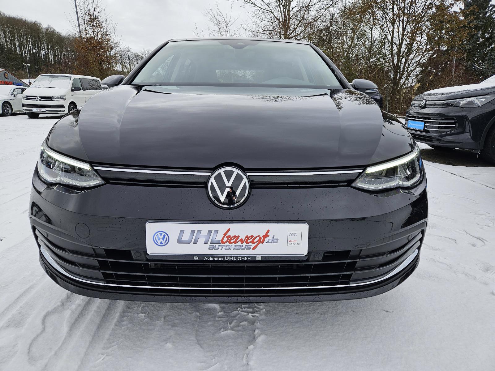 Volkswagen Golf VIII Move 1.5 TSI Navi AHK LED Bluetooth