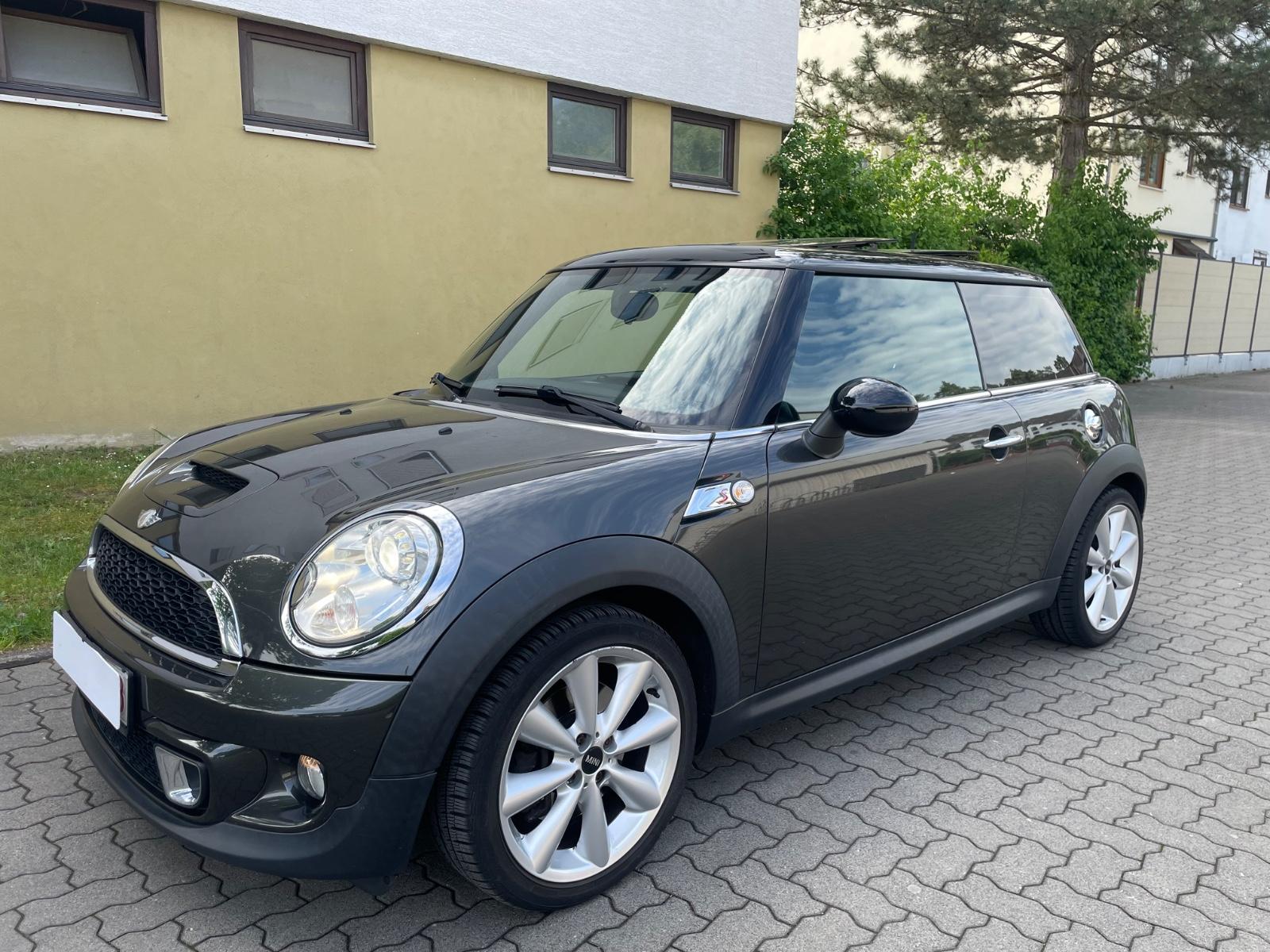 MINI Cooper S*Aut.*Pan.*Xenon*Leder*PDC*Lichtp.*Navi