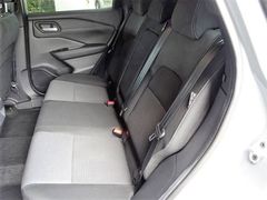 Fahrzeugabbildung Nissan Qashqai 1,3 DIG-T MHEV N-Connecta Winterpaket