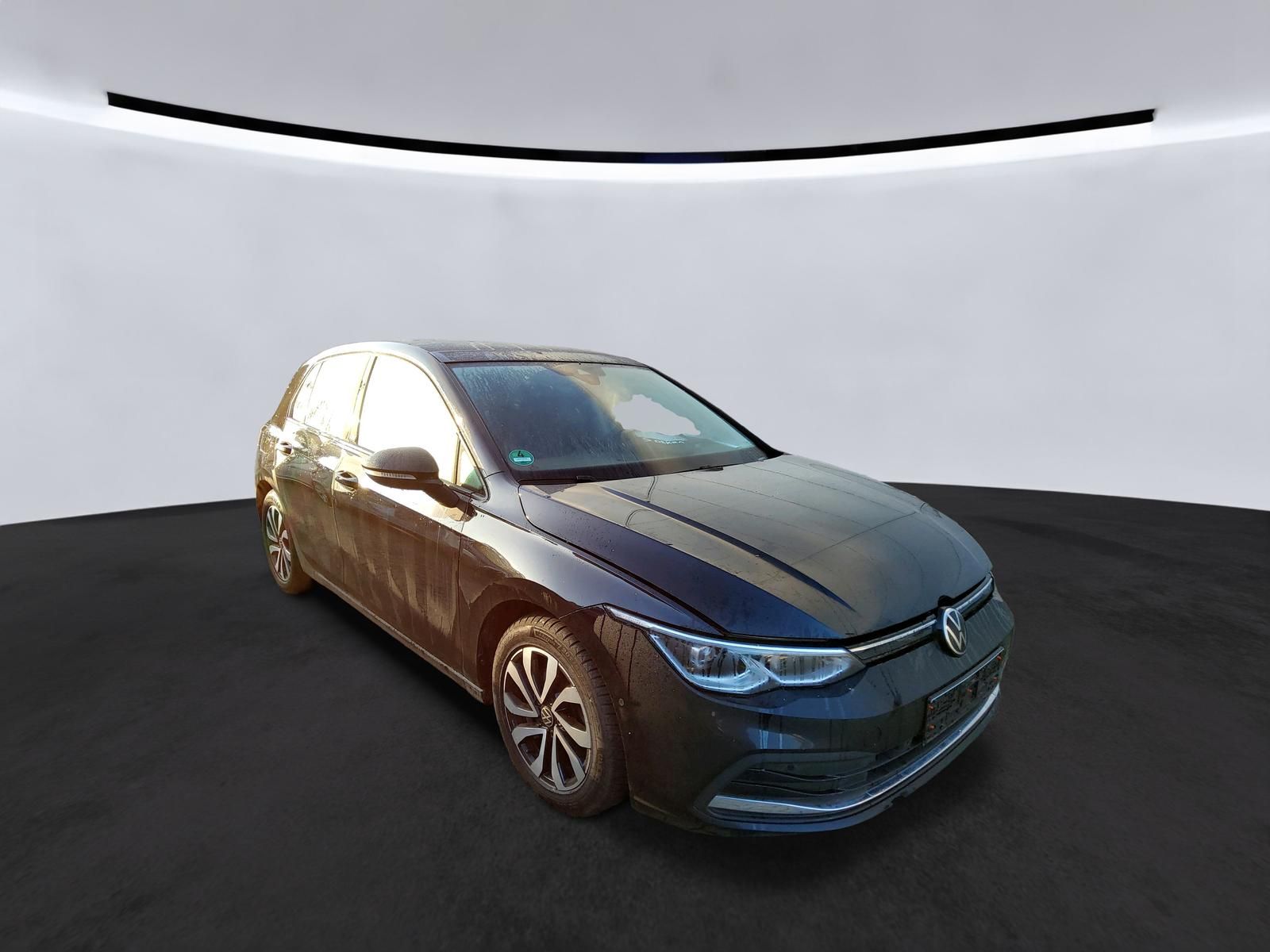 Volkswagen Golf VIII 2.0 TDI DSG/PANO/IQ LIGHT/AHK/HEADUP imagem 2