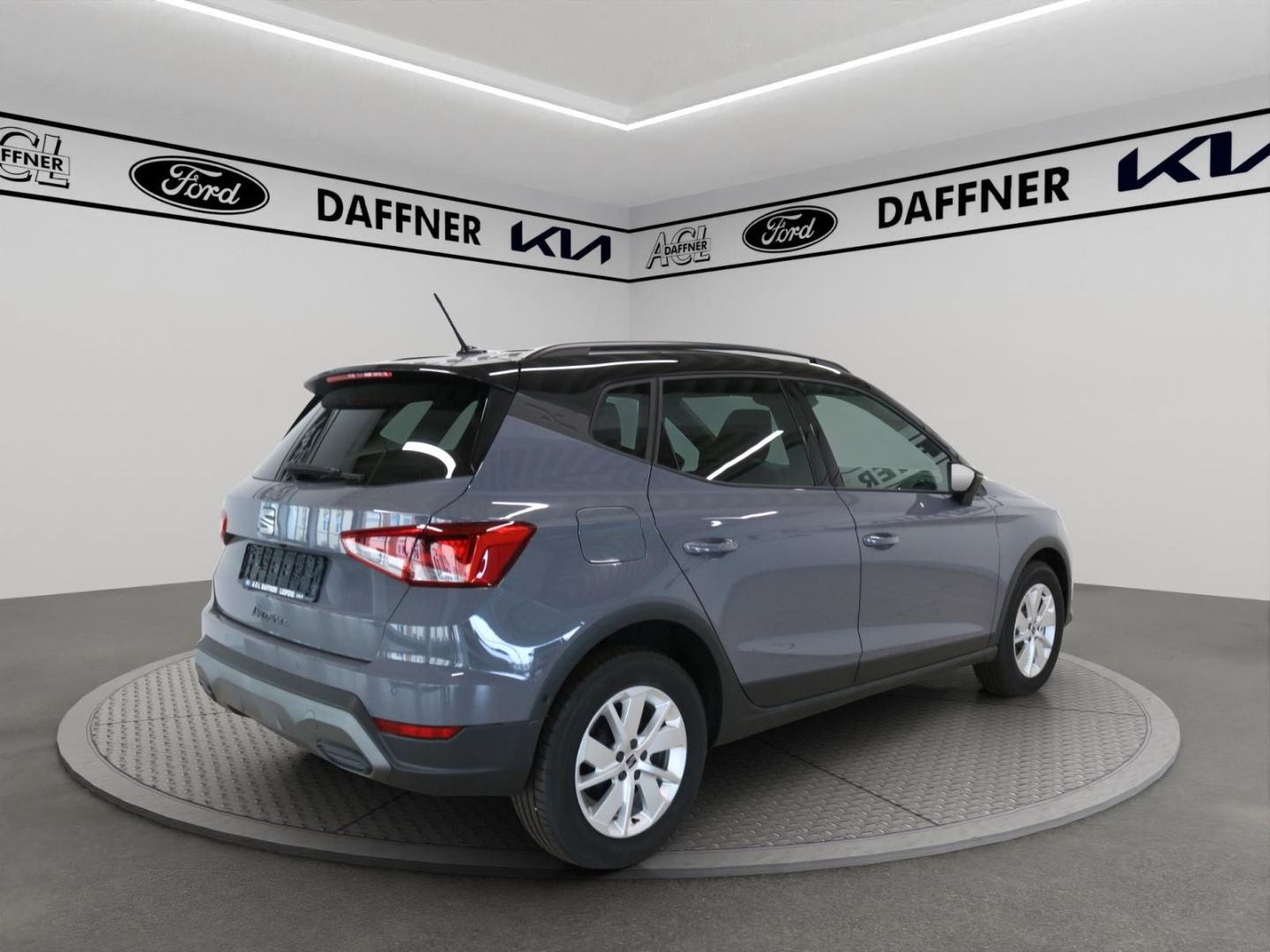 Fahrzeugabbildung SEAT Arona 1.0 TSI 70 kW Style LED ACC Mehrzonenklima