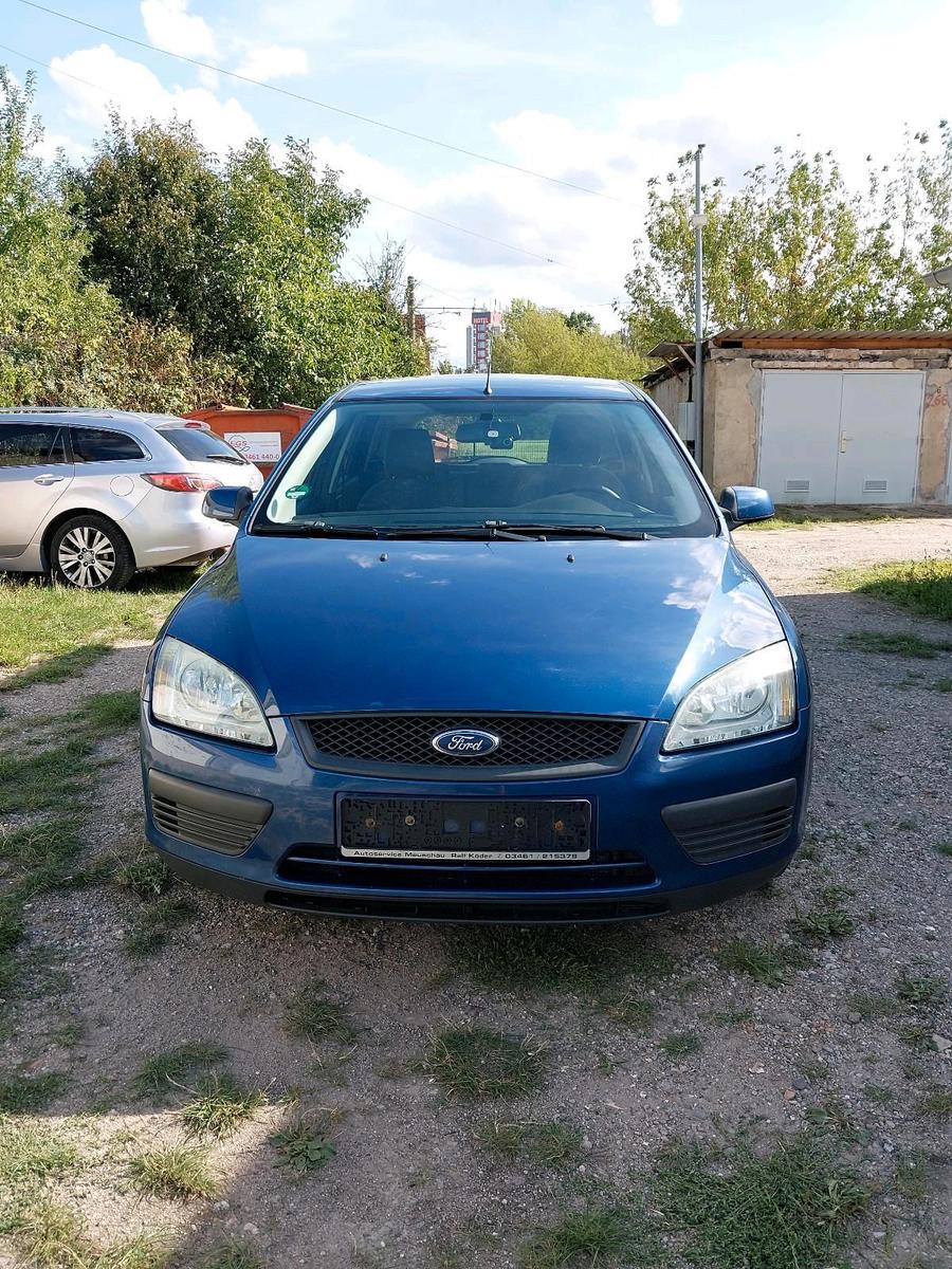 Ford Focus 2007 — rear view